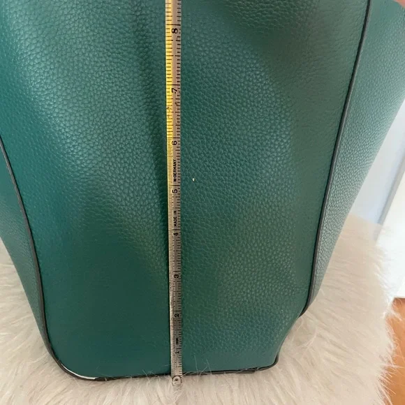 Nanette Lepore Pebbled Faux Leather Green Shoulder Bag - Picture 6 of 8